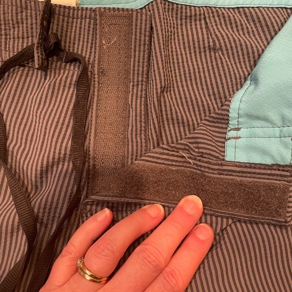 *3/$15  Quicksilver Men’s Size 34 Gray Board Shorts - Picture 5 of 13